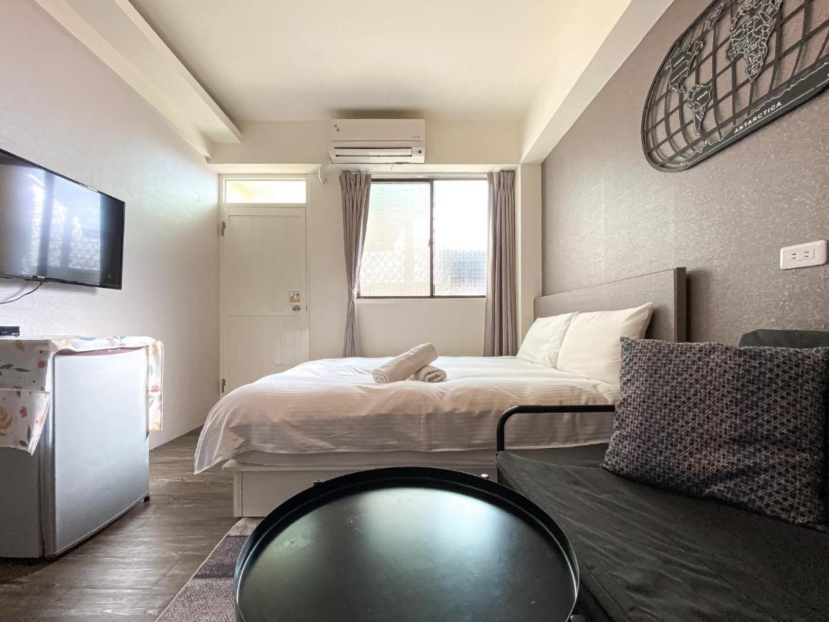 Hotel Fengjia Sleep Taichung Exterior foto