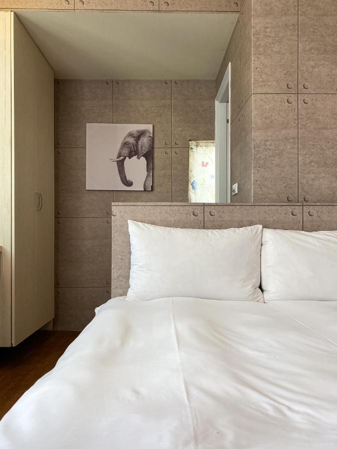 Hotel Fengjia Sleep Taichung Exterior foto