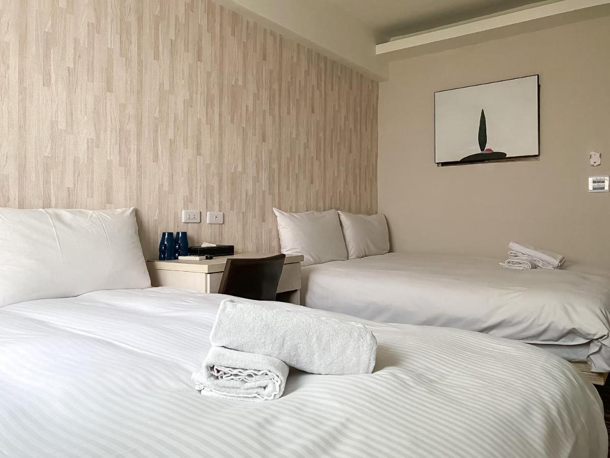 Hotel Fengjia Sleep Taichung Exterior foto